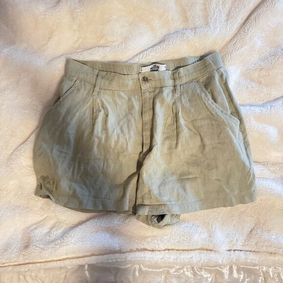 Hollister Sage Green/Tan Cargo Shorts Relaxed Fit Lightweight Ultra High Rise - Picture 1 of 4